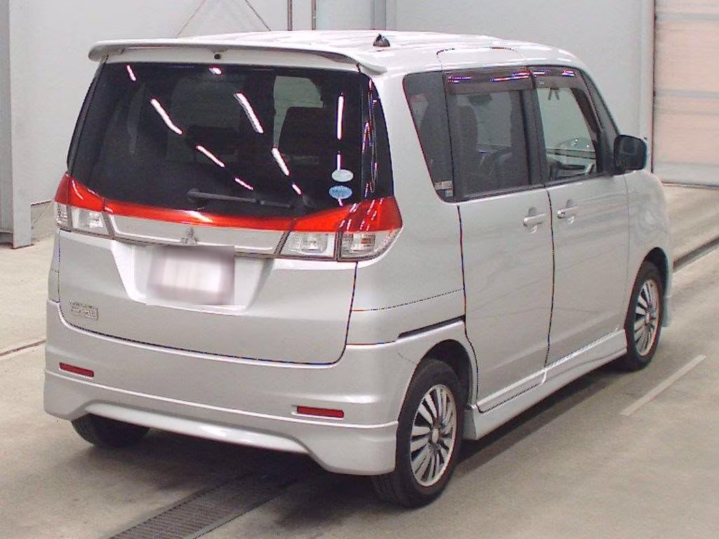 MITSUBISHI DELICA D:2