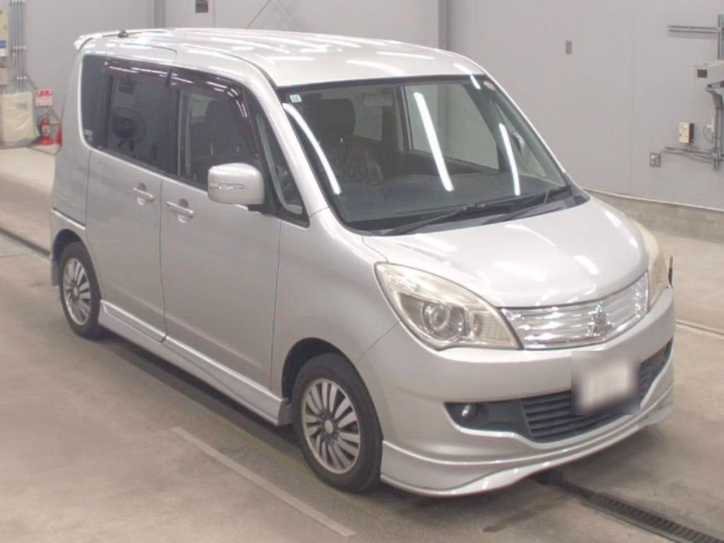 MITSUBISHI DELICA D:2