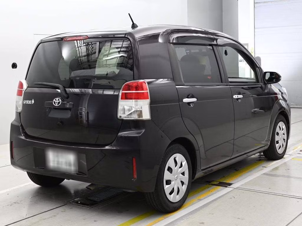 TOYOTA SPADE