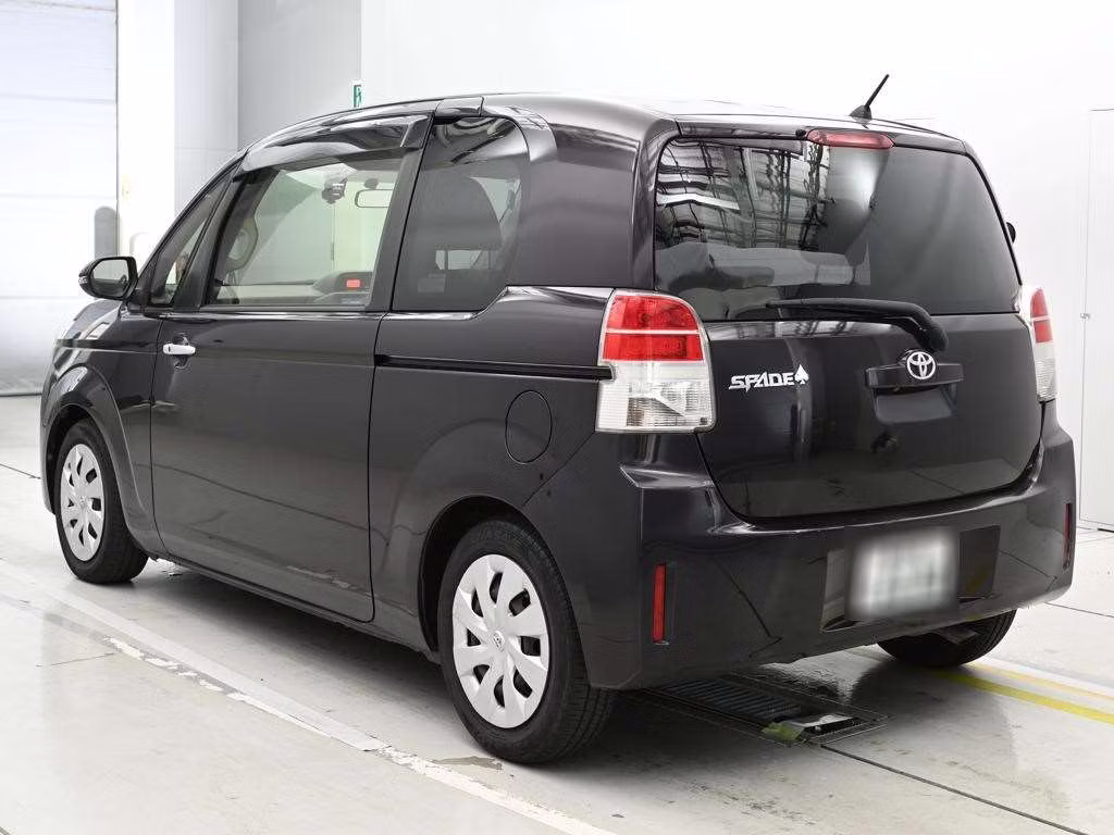 TOYOTA SPADE