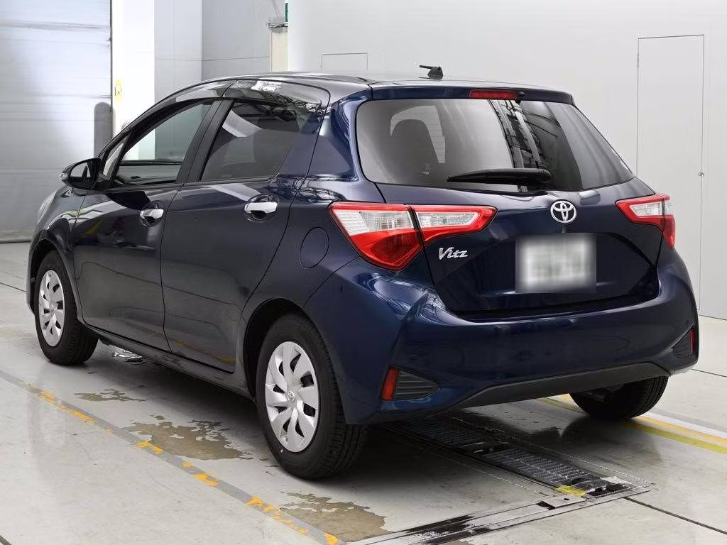 TOYOTA VITZ