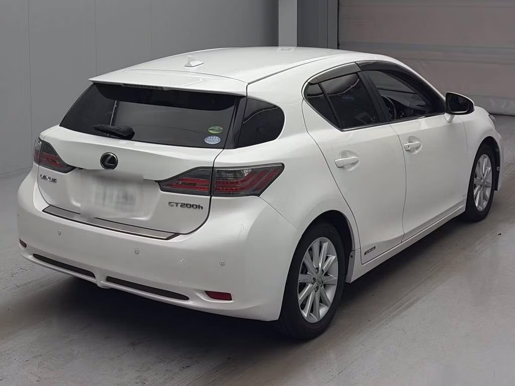 LEXUS CT200H
