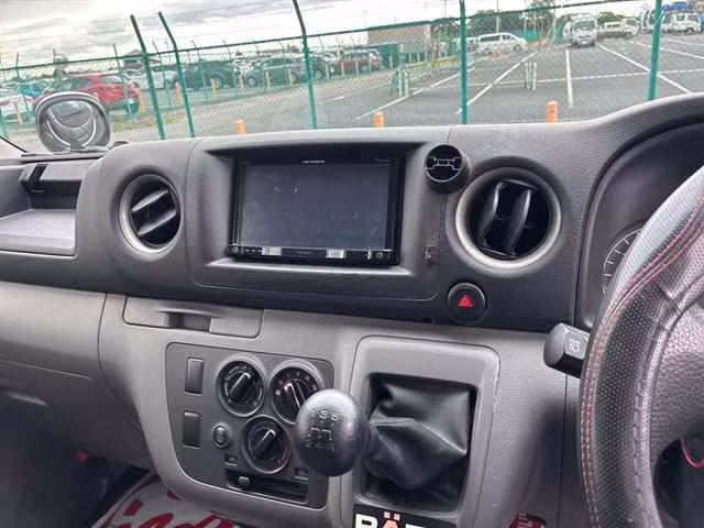 NISSAN NV350 CARAVAN