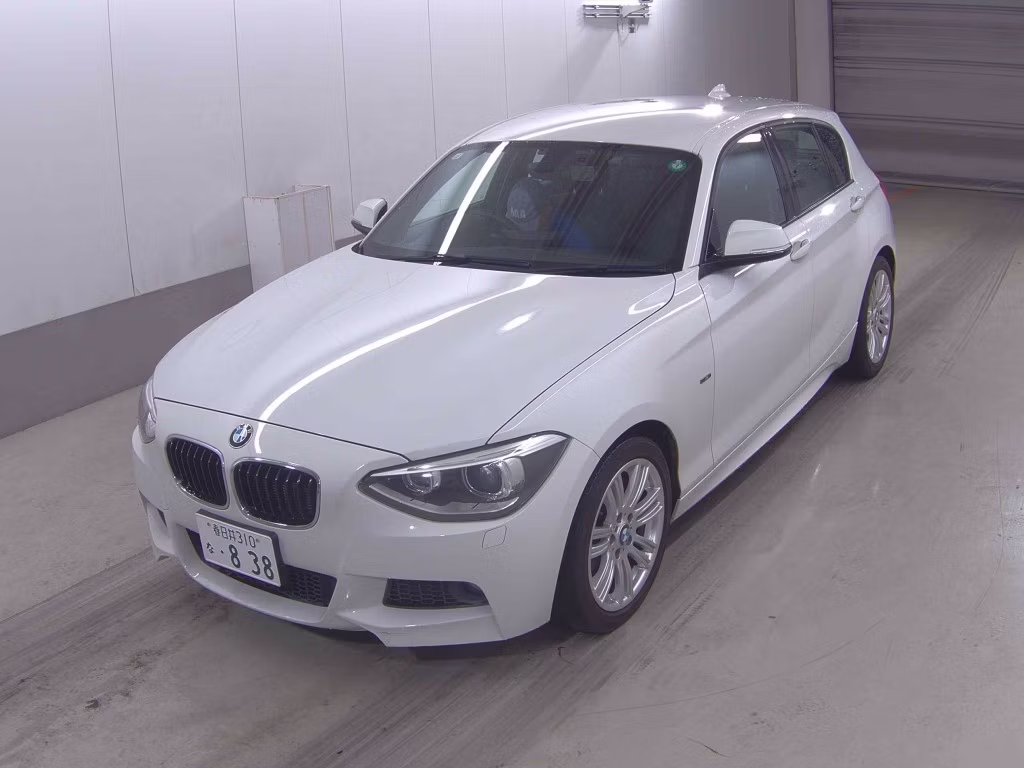 BMW 1-SERIES