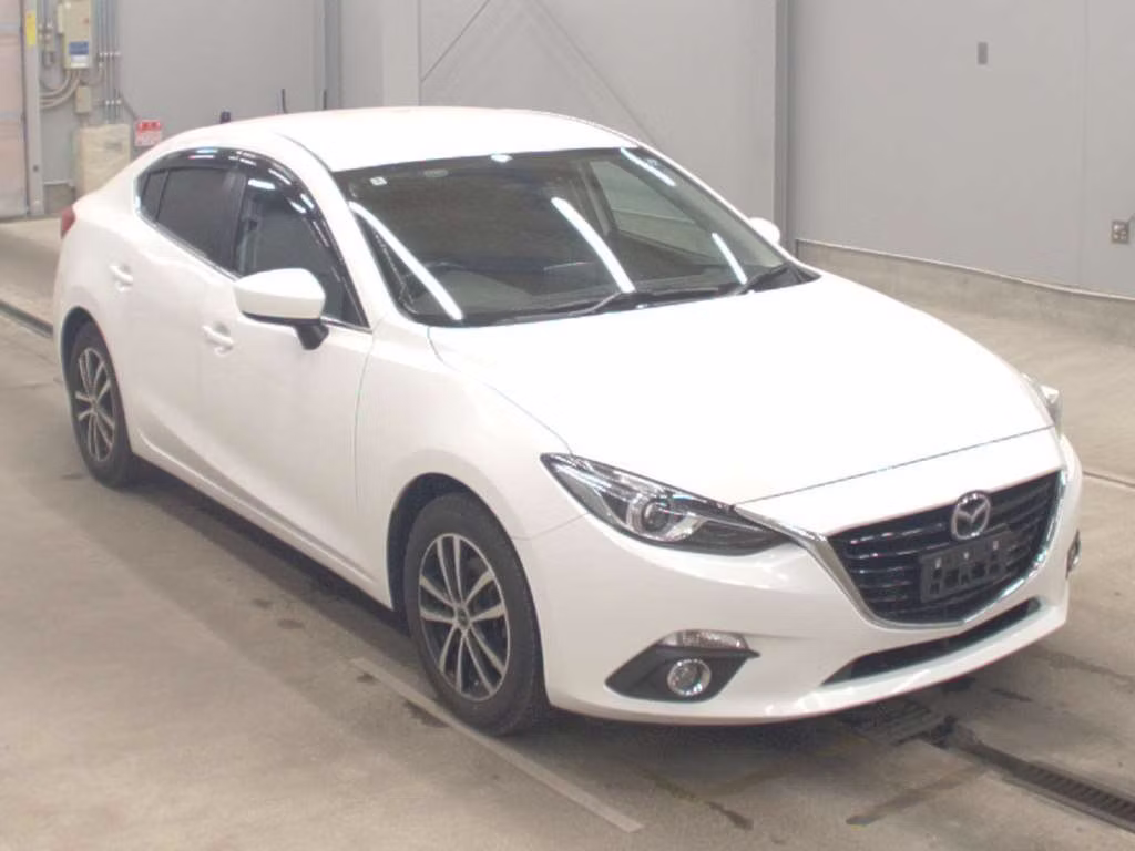 MAZDA AXELA