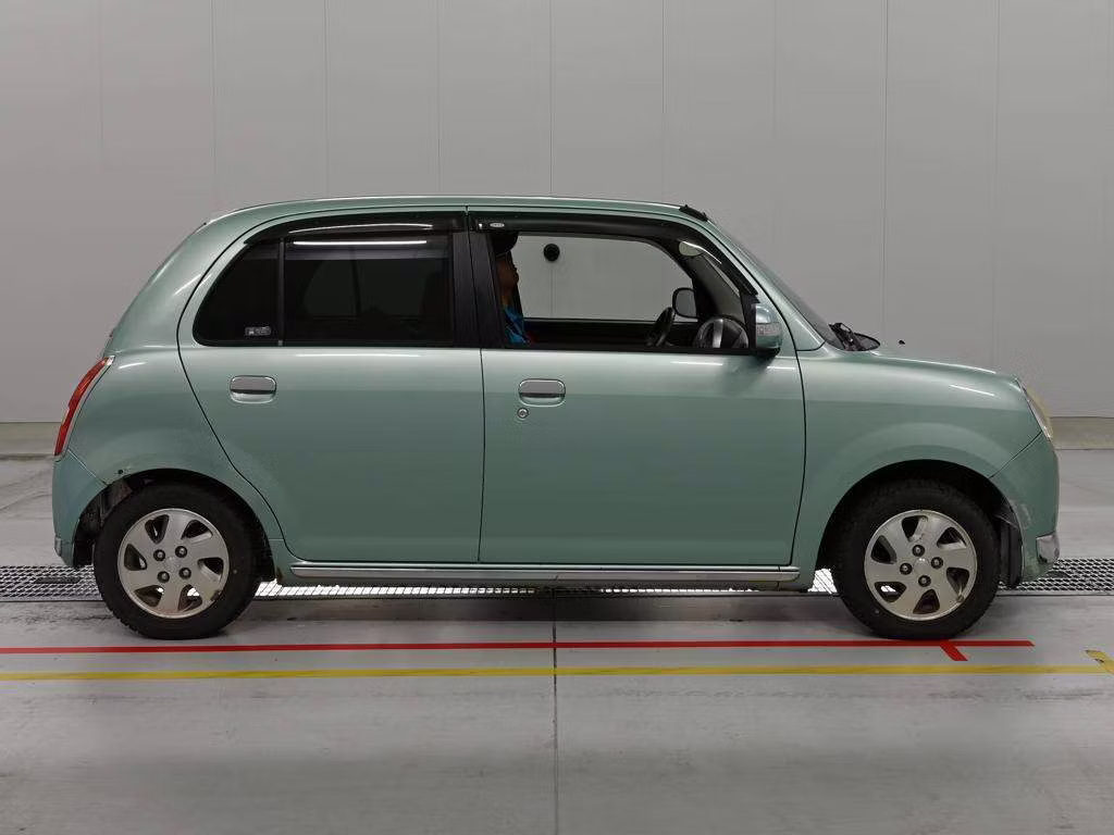 DAIHATSU MIRA GINO