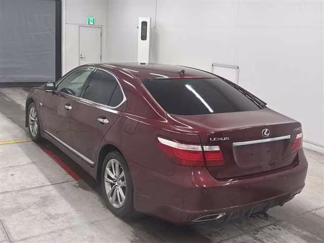 LEXUS LS460