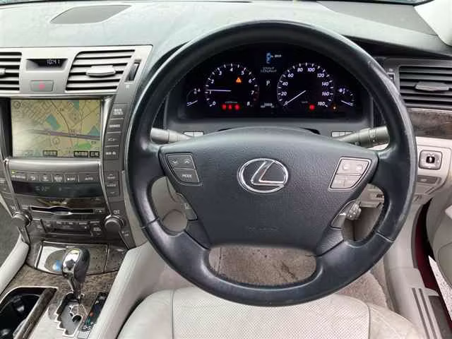 LEXUS LS460