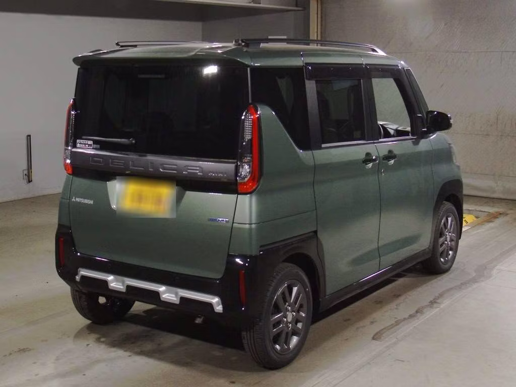 MITSUBISHI DELICA MINI