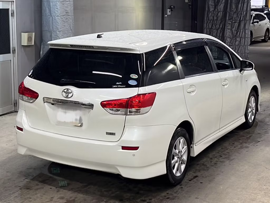 TOYOTA WISH