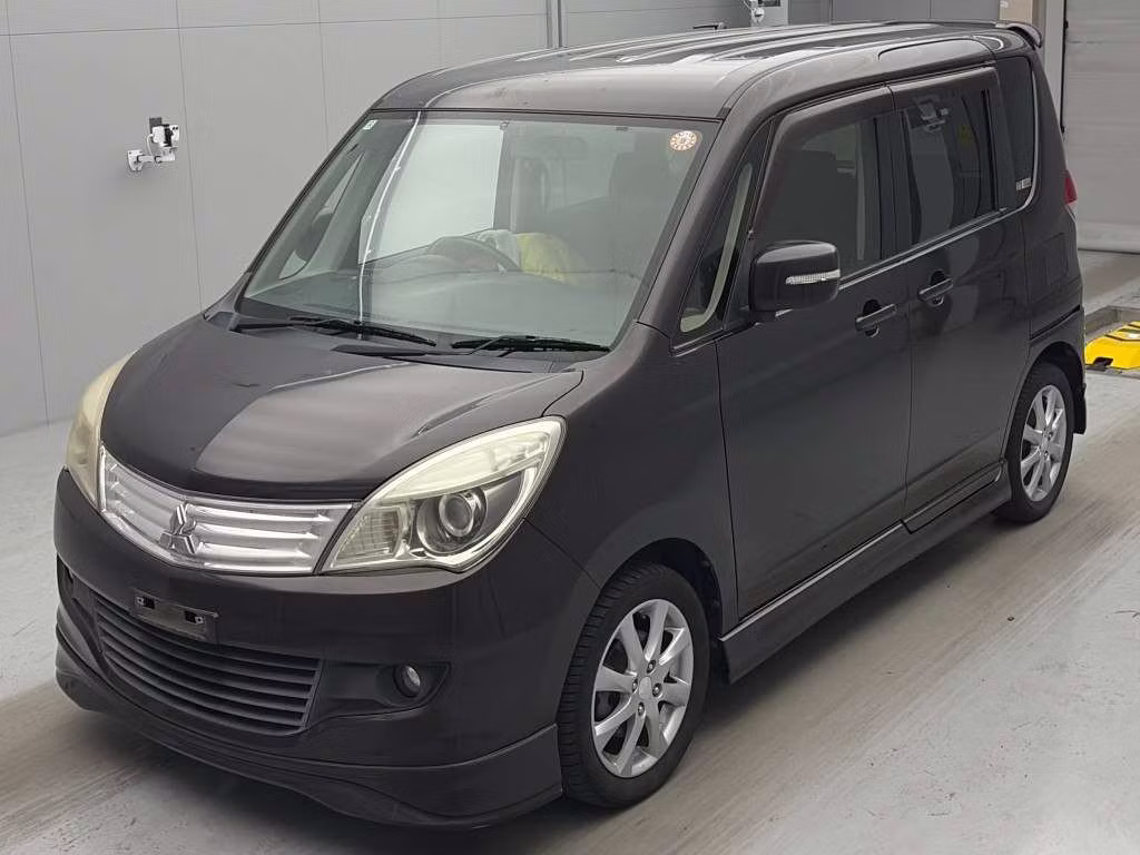 MITSUBISHI DELICA D:2