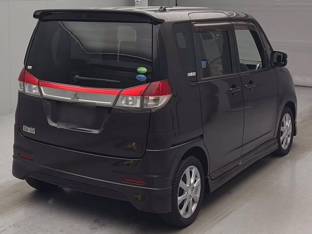 MITSUBISHI DELICA D:2