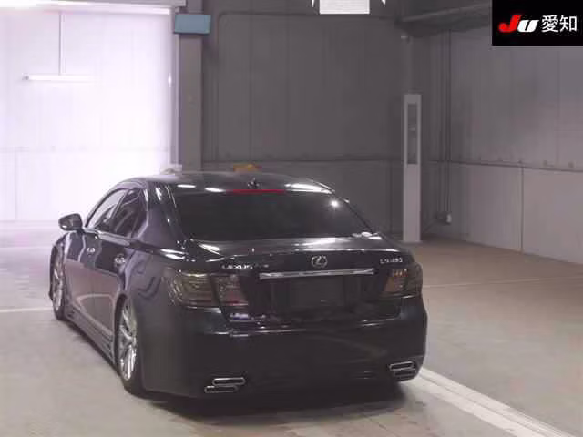 LEXUS LS460