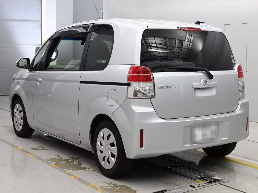 TOYOTA SPADE