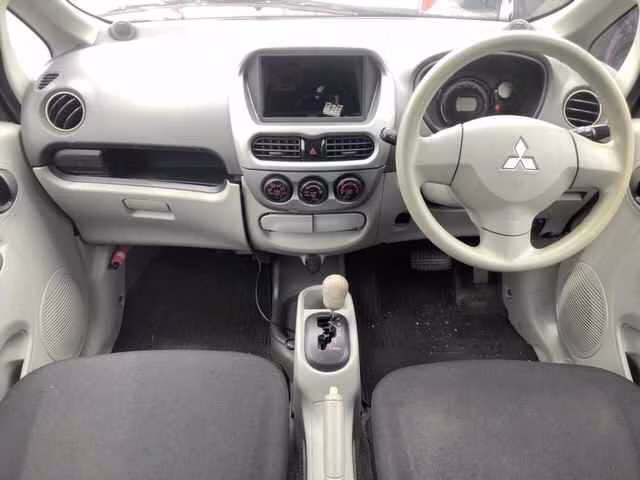 MITSUBISHI I