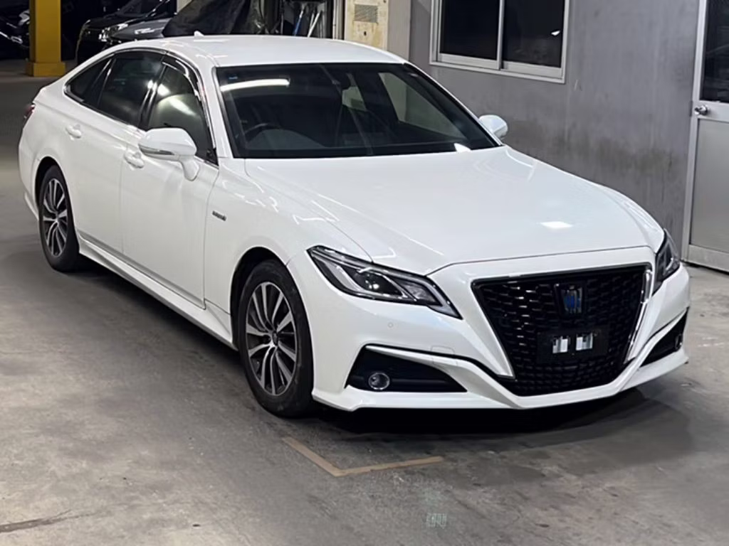 TOYOTA CROWN