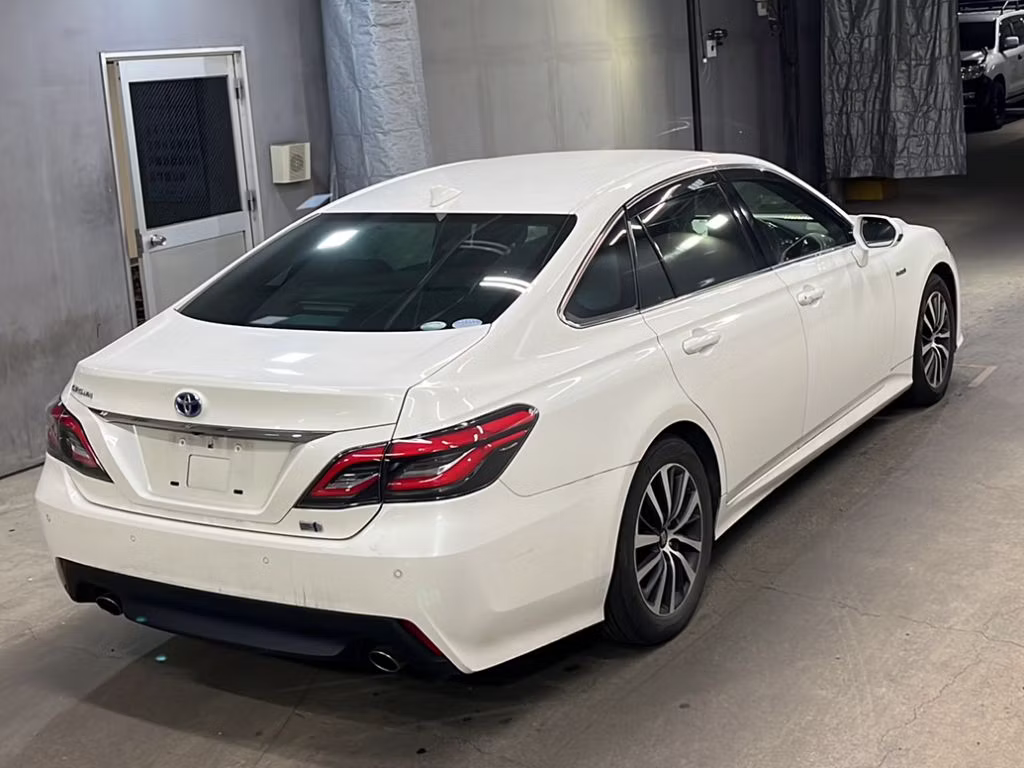 TOYOTA CROWN