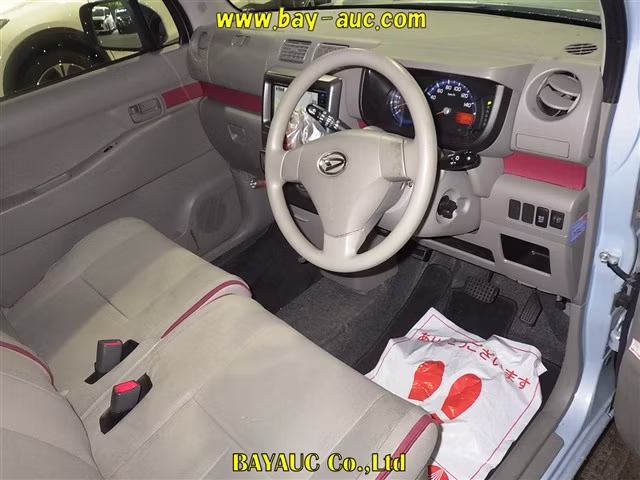 DAIHATSU MOVE CONTE