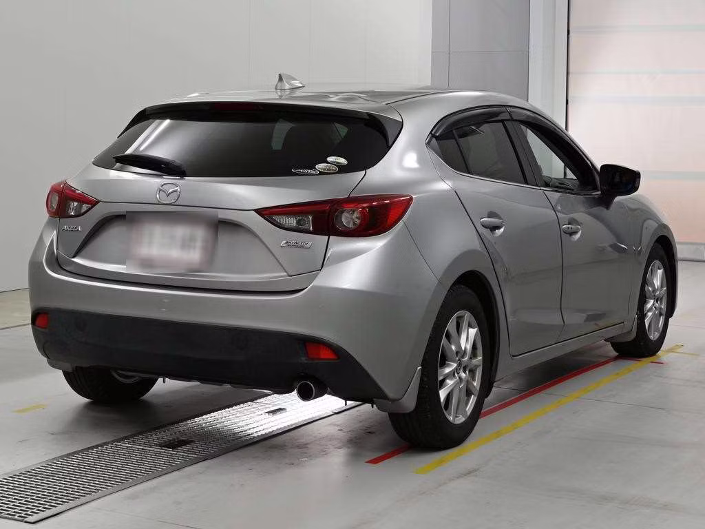 MAZDA AXELA