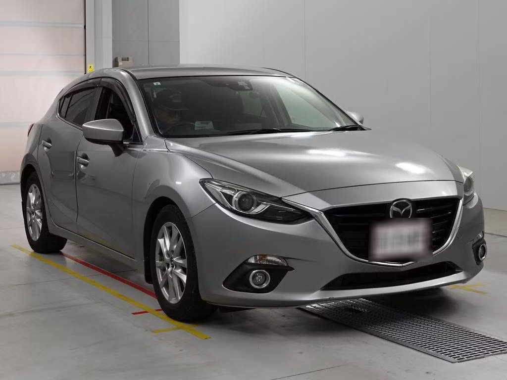MAZDA AXELA