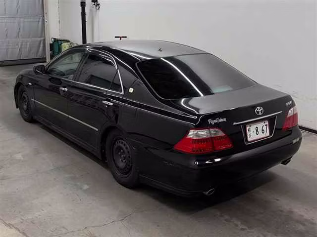 TOYOTA CROWN
