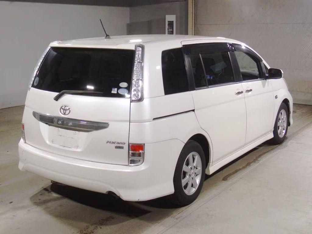TOYOTA ISIS