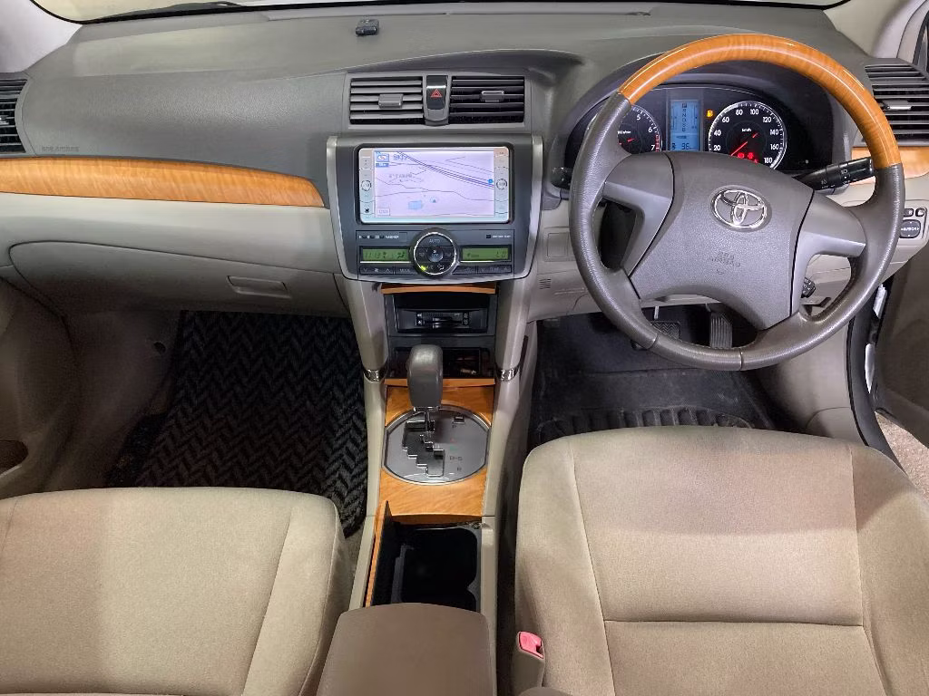 TOYOTA PREMIO