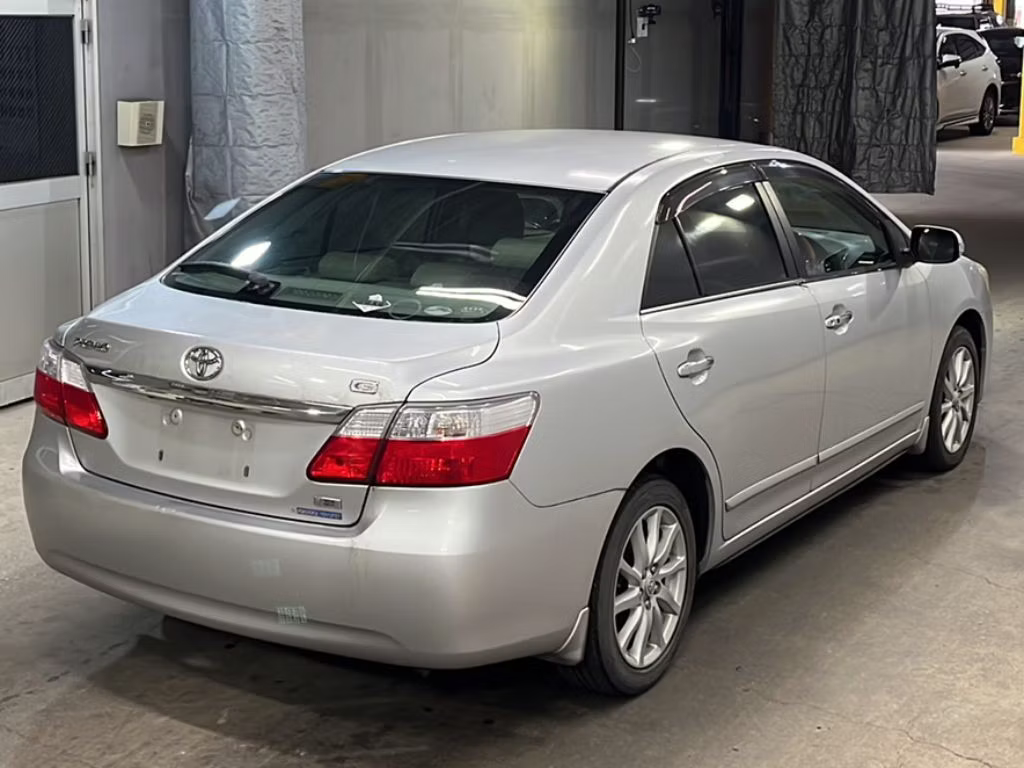 TOYOTA PREMIO