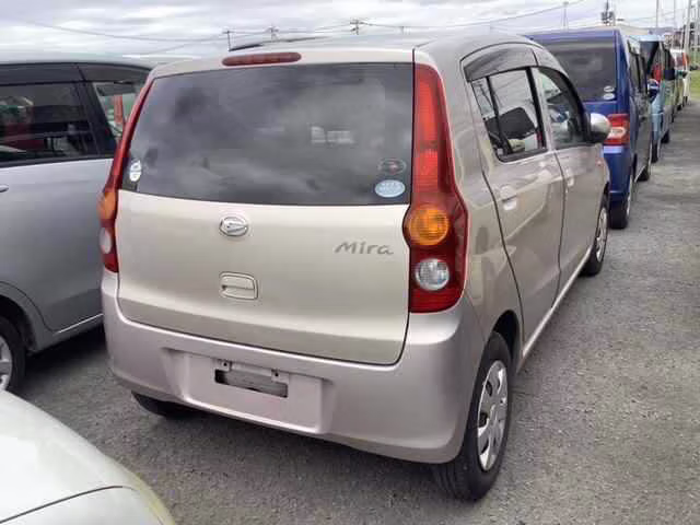 DAIHATSU MIRA