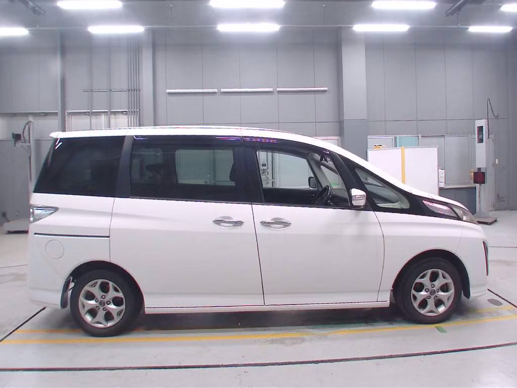MAZDA BIANTE
