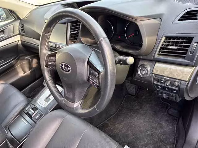 SUBARU LEGACY
