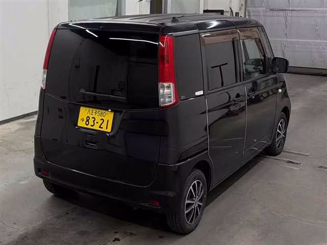 NISSAN ROOX