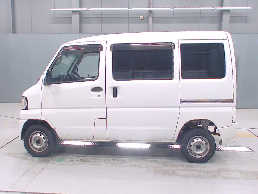 MITSUBISHI MINICAB