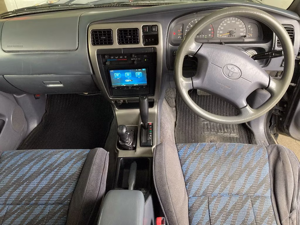 TOYOTA HILUX SURF