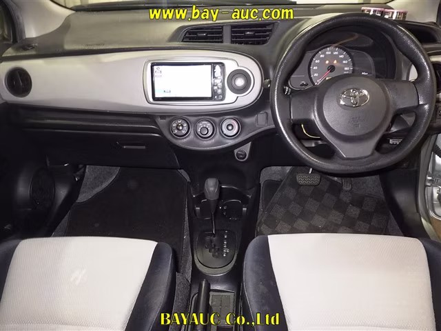 TOYOTA VITZ