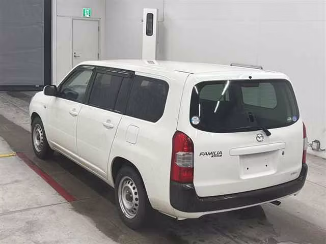 MAZDA FAMILIA