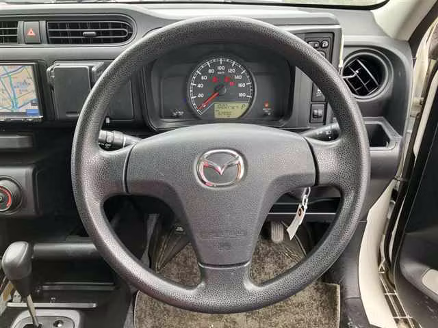 MAZDA FAMILIA