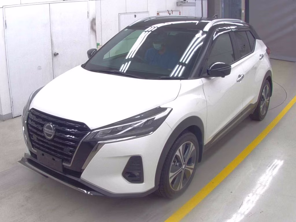 NISSAN KICKS