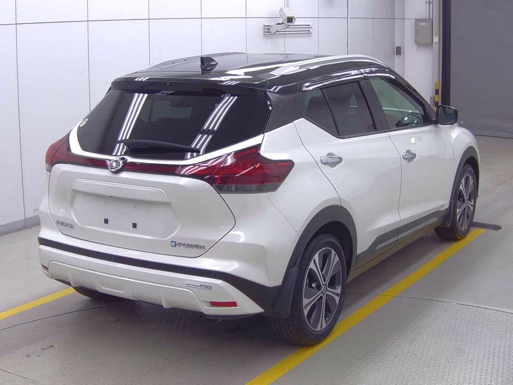 NISSAN KICKS