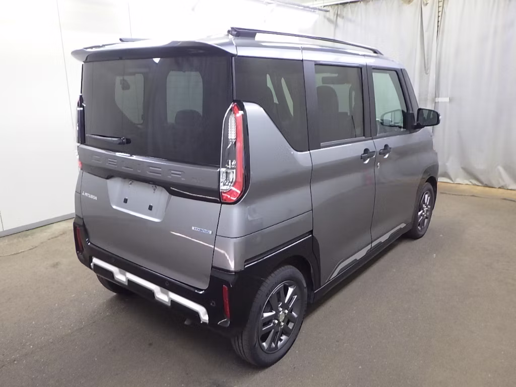 MITSUBISHI DELICA MINI