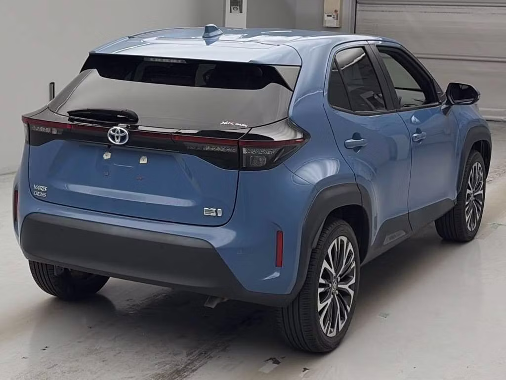 TOYOTA YARIS CROSS
