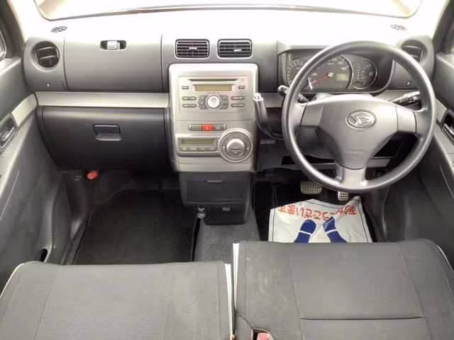 DAIHATSU MOVE CONTE