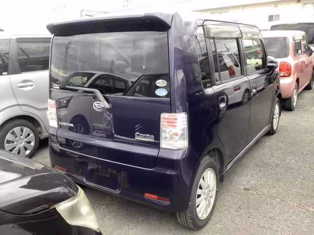 DAIHATSU MOVE CONTE
