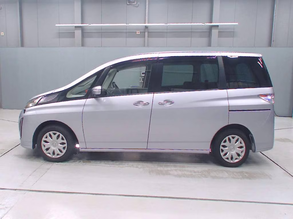 MAZDA BIANTE
