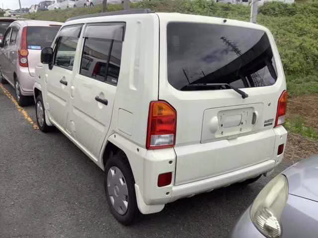DAIHATSU NAKED