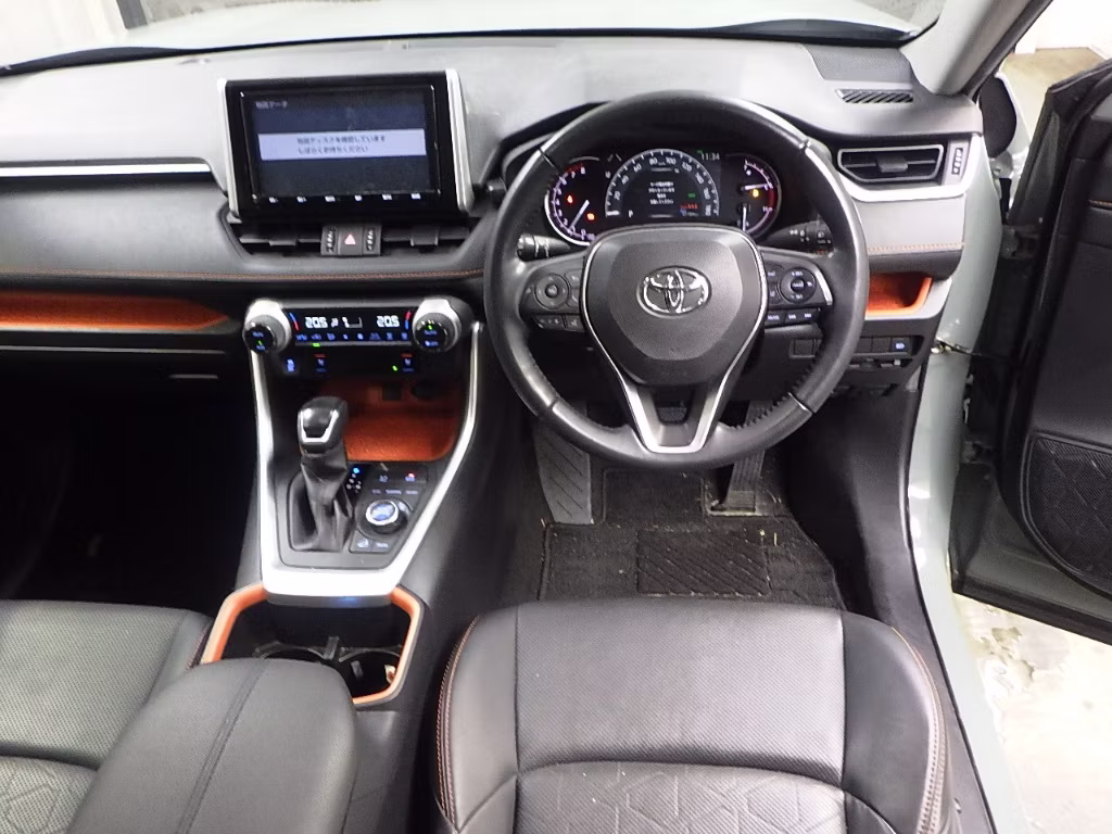 TOYOTA RAV4