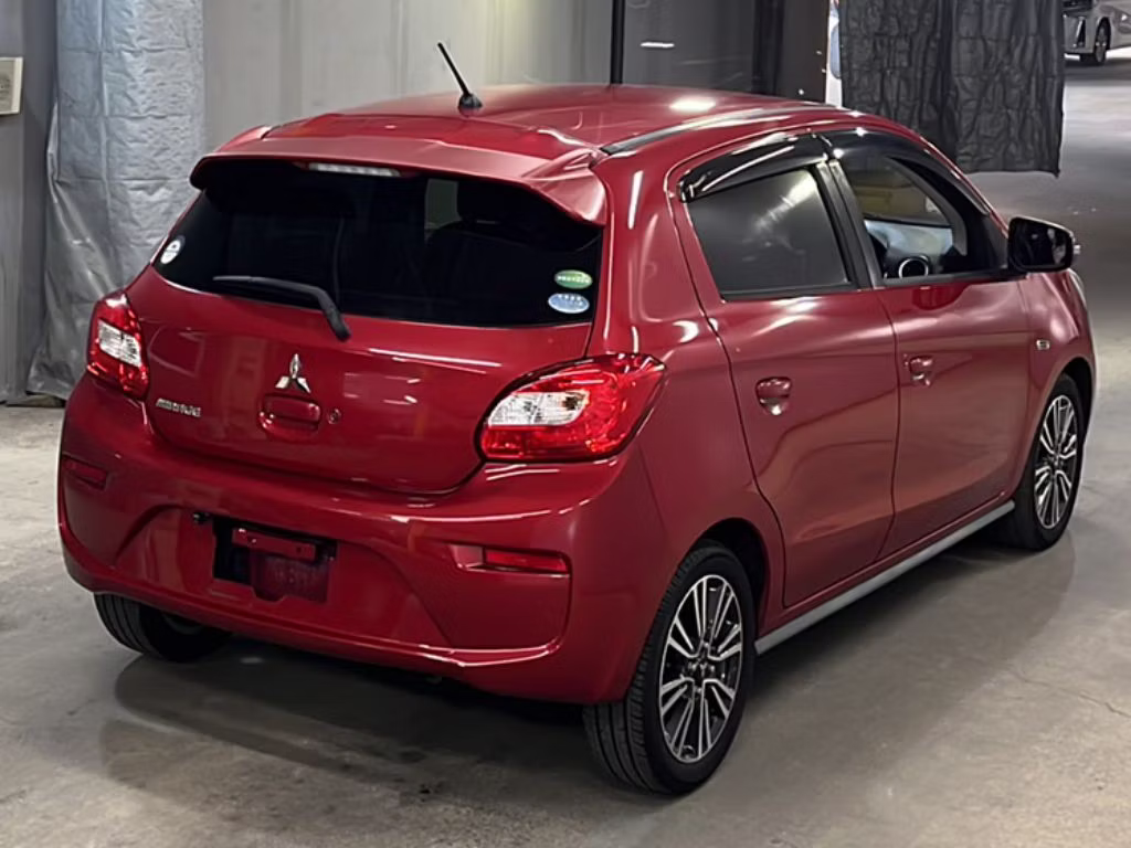 MITSUBISHI MIRAGE