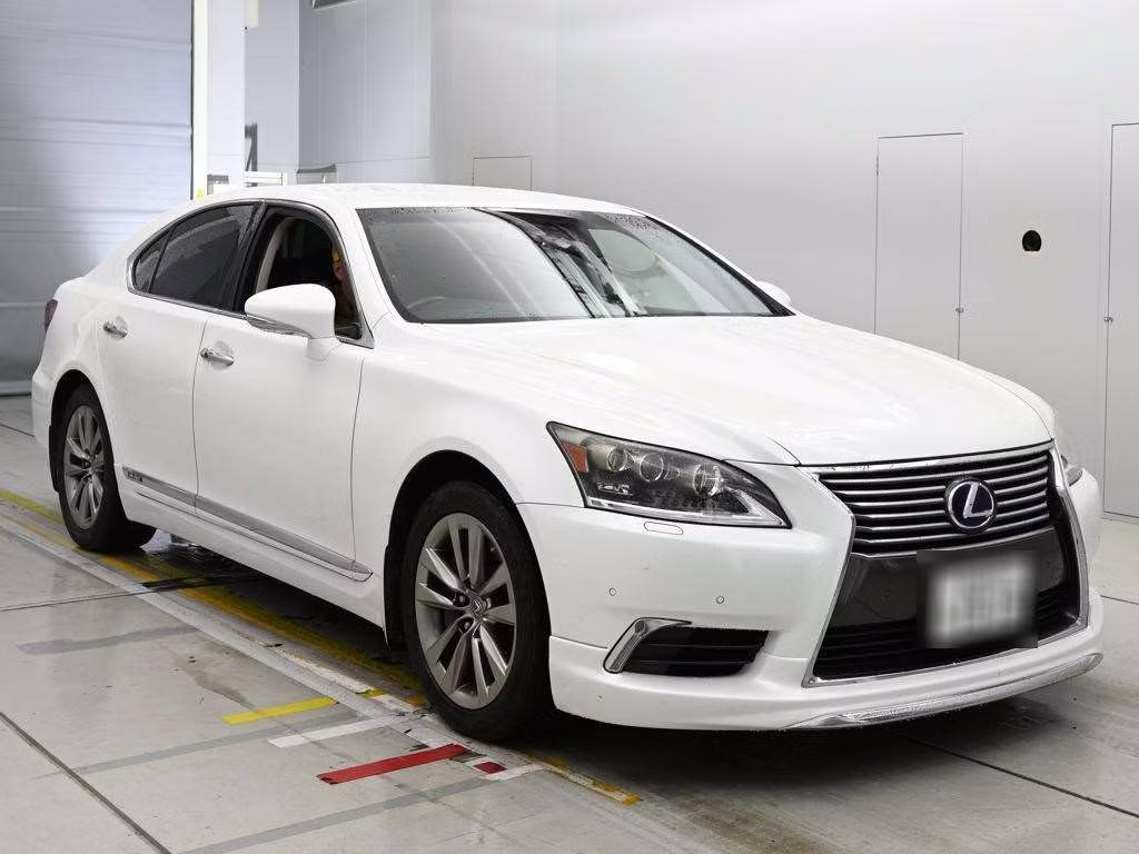 LEXUS LS600H
