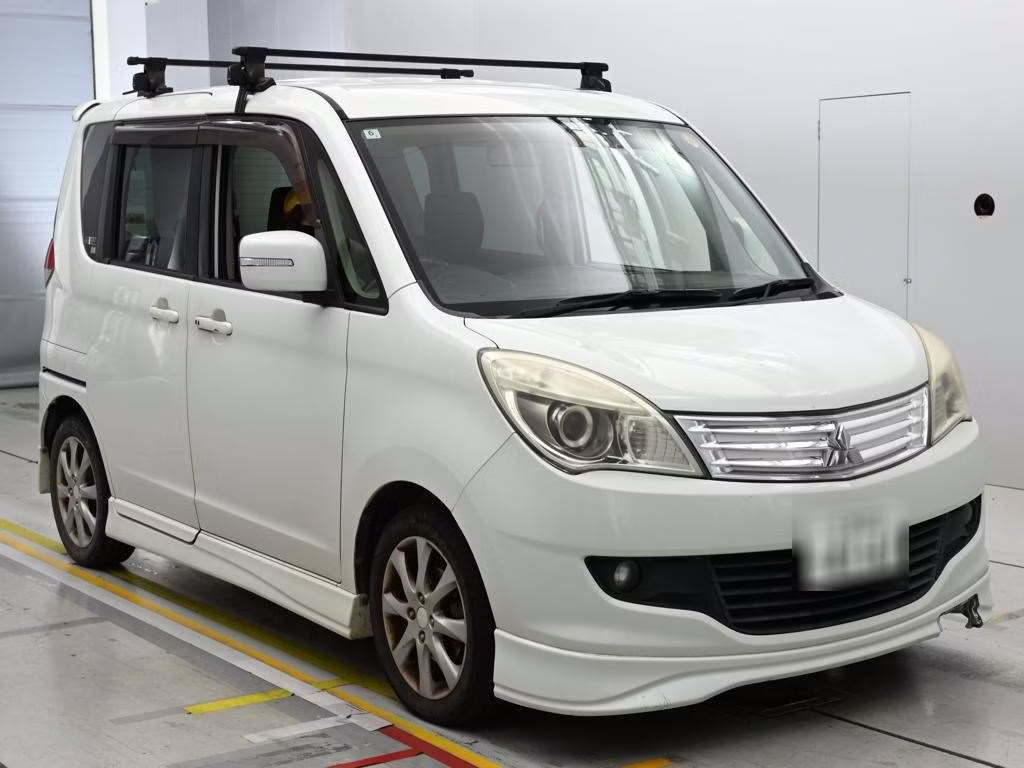 MITSUBISHI DELICA D:2