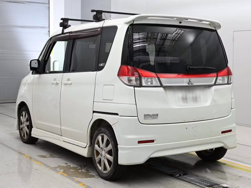 MITSUBISHI DELICA D:2